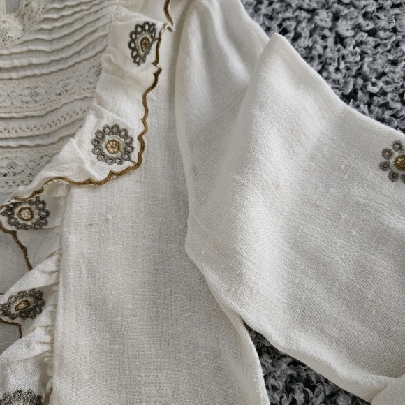 Zara Beige Boho Blouse XS Long Sleeves Ruffled Embroidered Romantic Top - Picture 10 of 16